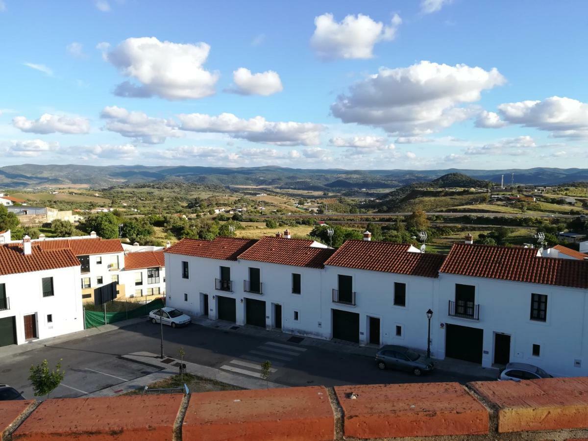 Apartament Buhardilla Rustica Mirando A Santa Catalina Jerez De Los Caballeros Zewnętrze zdjęcie